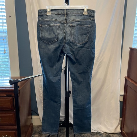 Old Navy womens mid rise jeans - Picture 2 of 4